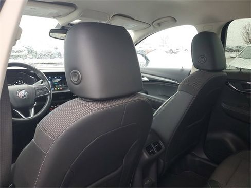 Used 2022 Buick Envision Preferred image 11