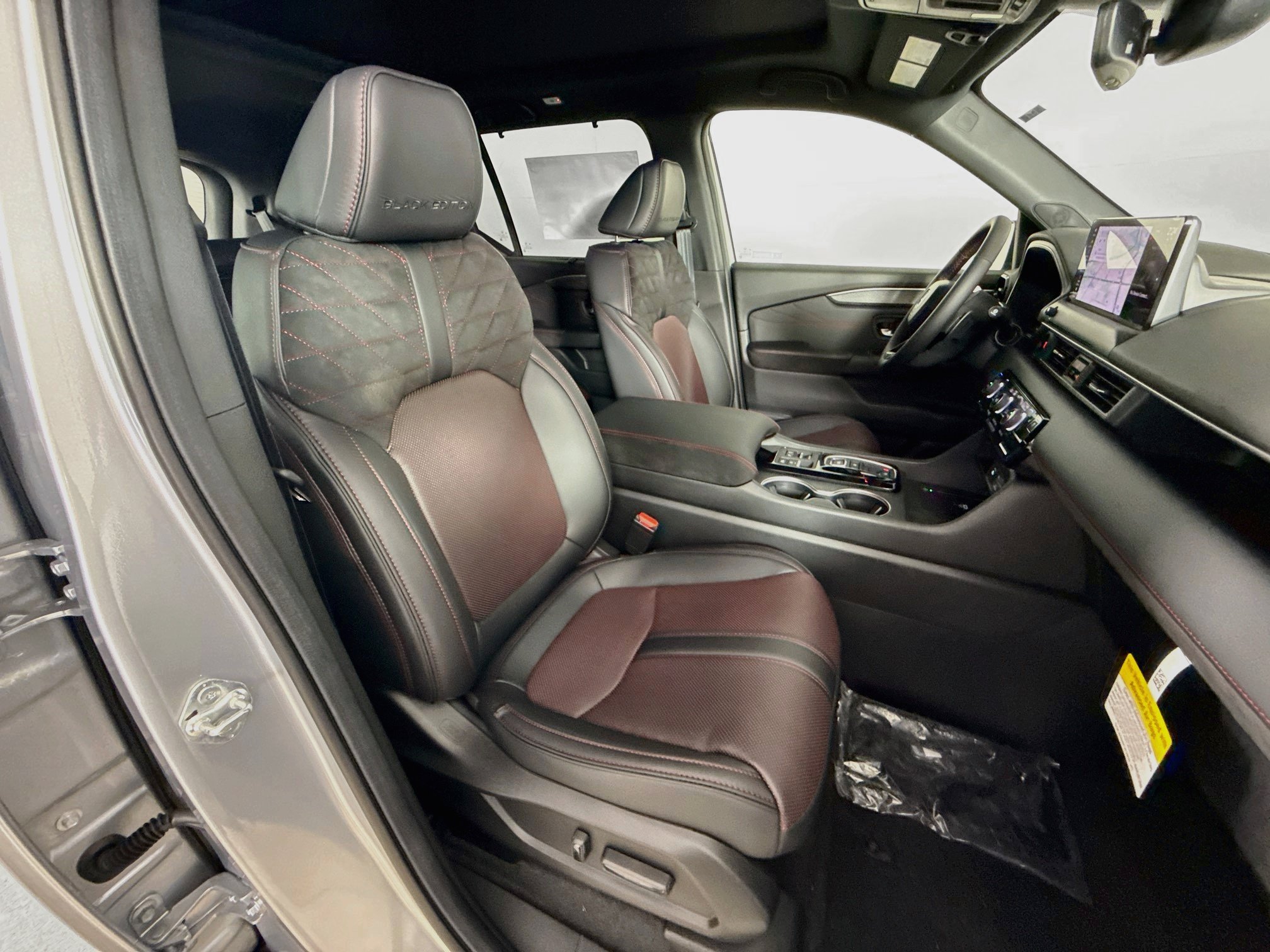 New 2026 Honda Pilot Black Edition image 37