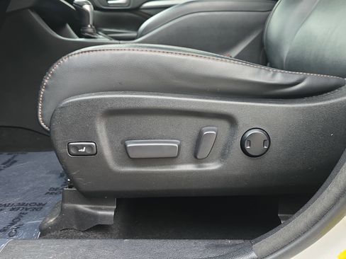 Used 2018 Toyota Highlander XLE image 28