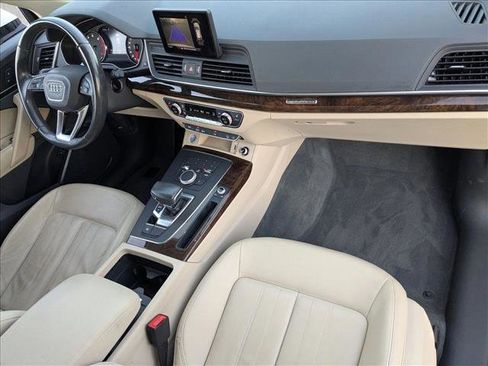 Used 2020 Audi Q5 2.0T Premium w/ Convenience Package image 20