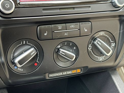 Used 2012 Volkswagen Jetta TDI image 19