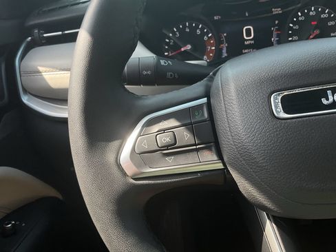 Used 2025 Jeep Compass Limited AWD/4WD image 26