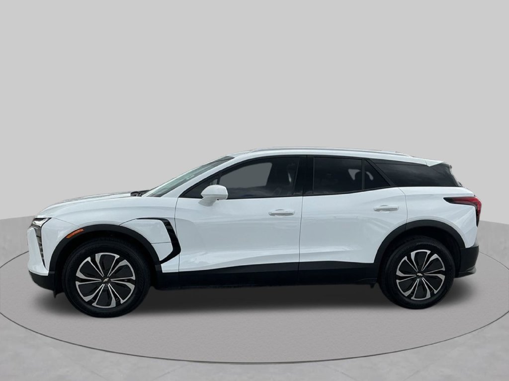 Used 2024 Chevrolet Blazer EV LT AWD/4WD image 3