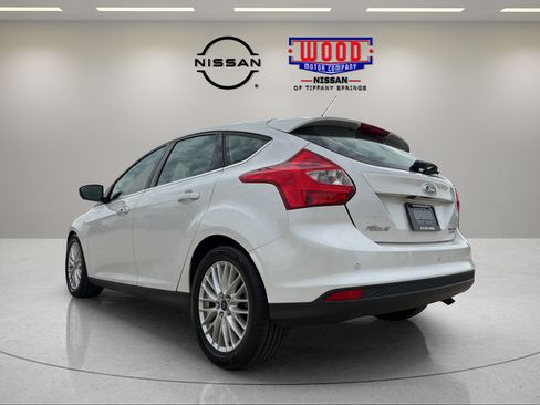 Used 2013 Ford Focus Titanium FWD image 4