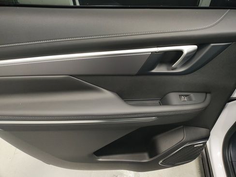 New 2026 Buick Enclave Sport Touring w/ Power Package image 28