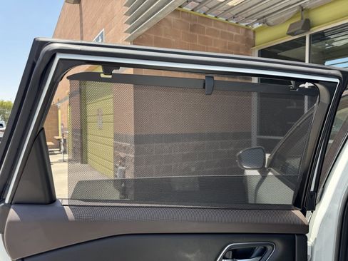 Used 2022 Nissan Rogue Platinum w/ Head-Up Display Package image 39