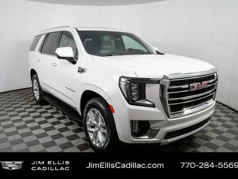 Used 2023 GMC Yukon SLT RWD image 1
