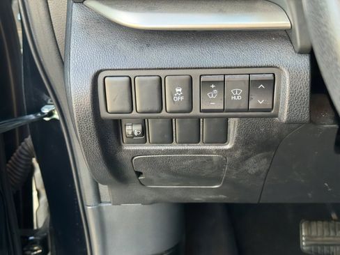 Used 2018 Mitsubishi Eclipse Cross SEL image 20