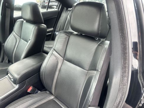 Used 2021 Dodge Charger SXT w/ Leather Interior Group RWD image 35