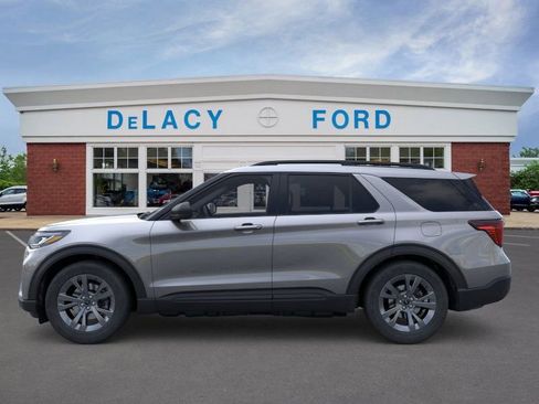 New 2026 Ford Explorer Active w/ Active Comfort Package image 4