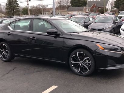 New 2025 Nissan Altima 2.5 SR w/ SR Premium Package