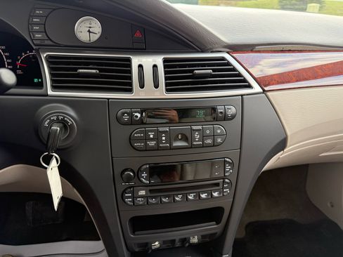 Used 2004 Chrysler Pacifica 2WD image 32