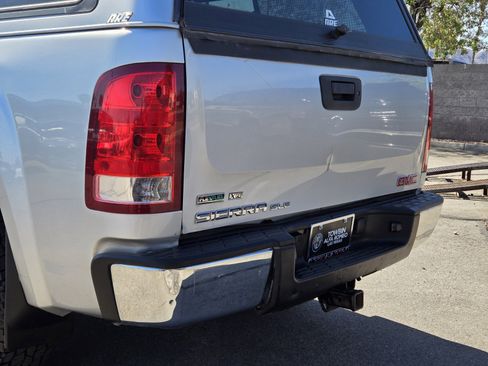 Used 2011 GMC Sierra 1500 SLE w/ SLE Preferred Package RWD image 5