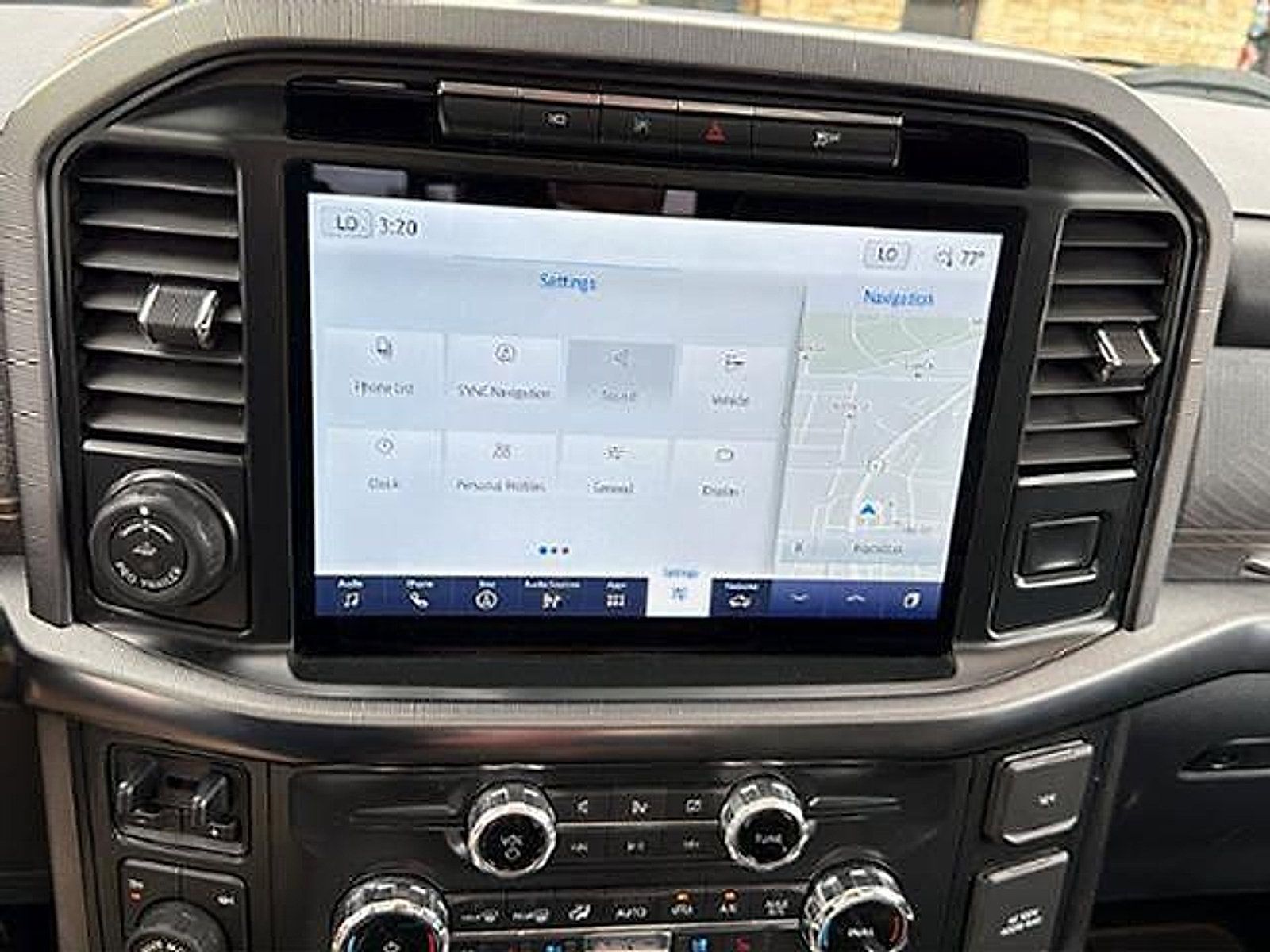Used 2022 Ford F150 Platinum w/ Equipment Group 701A High AWD/4WD image 17