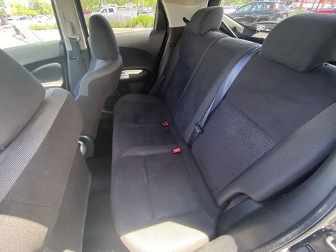 Used 2011 Nissan Juke SV AWD/4WD image 22