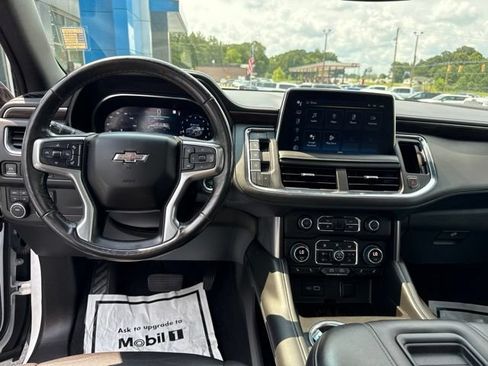 Used 2022 Chevrolet Tahoe Z71 w/ Luxury Package AWD/4WD image 21