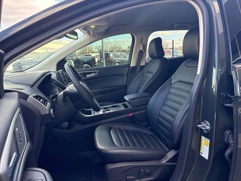Used 2024 Ford Edge SEL w/ Convenience Package image 6