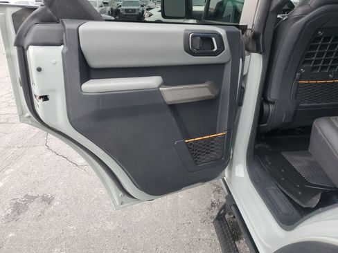 Used 2021 Ford Bronco Badlands image 23