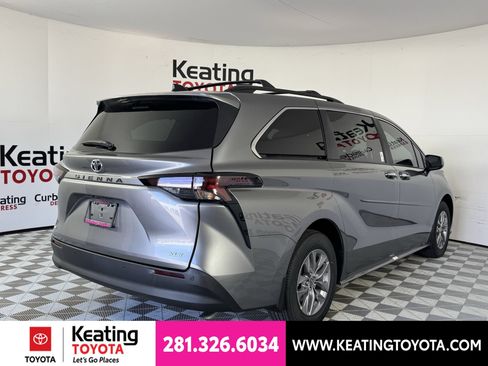 New 2026 Toyota Sienna XLE FWD image 14