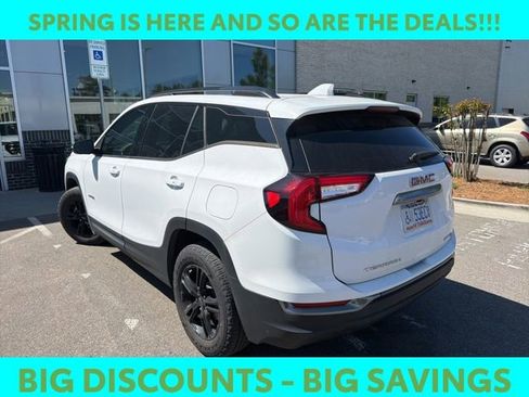 Used 2023 GMC Terrain AT4 image 5