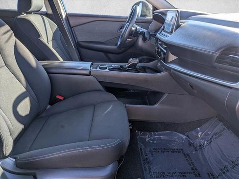 Used 2023 Nissan Rogue S image 21