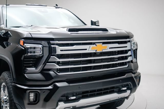 New 2026 Chevrolet Silverado 2500 High Country w/ Technology Package AWD/4WD image 11