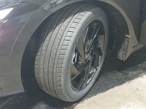 New 2026 Hyundai Elantra Sport image 31