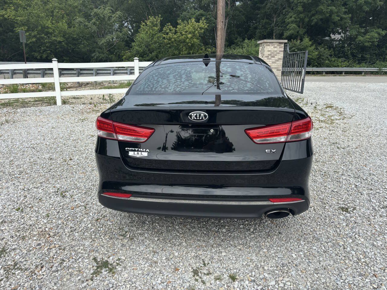 Used 2017 Kia Optima EX w/ Premium Package FWD image 6