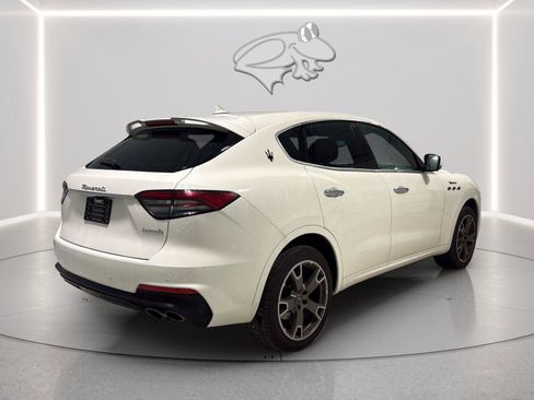 Used 2023 Maserati Levante Modena AWD/4WD image 5