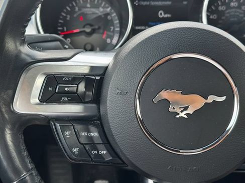 Used 2022 Ford Mustang GT w/ Black Accent Package RWD image 22