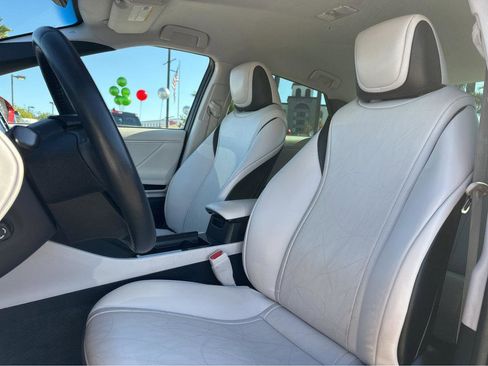 Used 2018 Toyota Mirai image 7