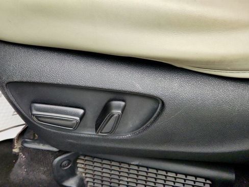 Used 2023 Toyota Sienna LE FWD image 10