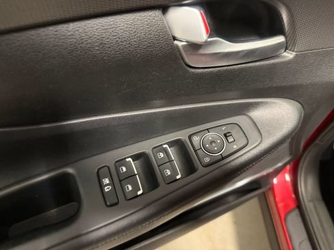 Used 2019 Hyundai Santa Fe SEL FWD image 25