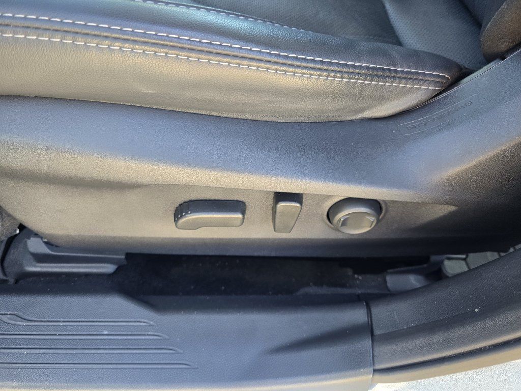 Used 2022 Subaru Legacy Limited w/ Popular Package #3 AWD/4WD image 16