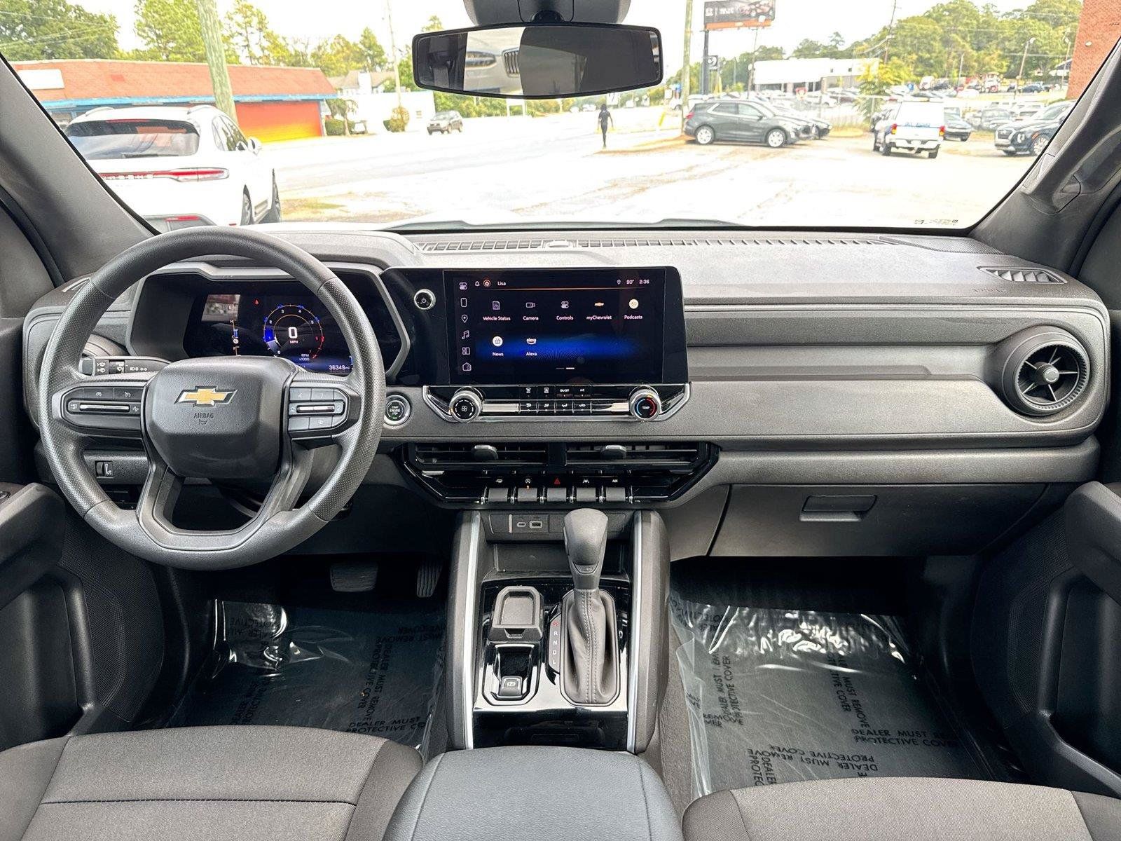 Used 2023 Chevrolet Colorado W/T w/ LPO, Pro Essentials Package RWD image 2
