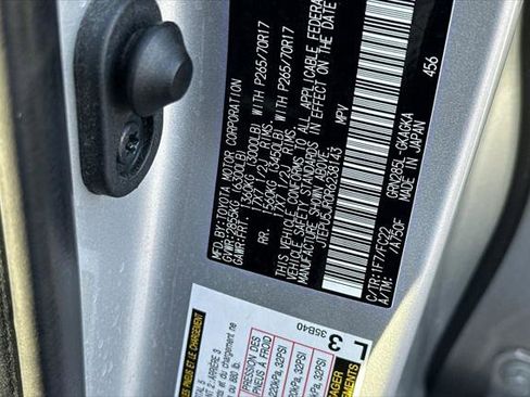 Certified 2024 Toyota 4Runner TRD Off-Road image 34