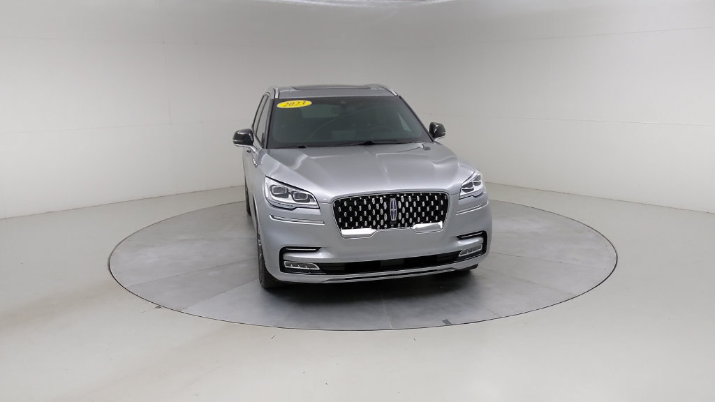 Used 2023 Lincoln Aviator Grand Touring w/ Equipment Group 301A AWD/4WD image 11