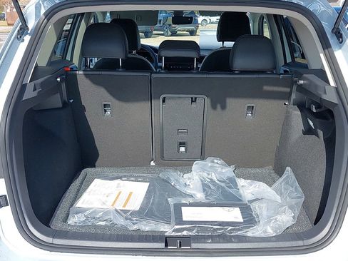 New 2026 Volkswagen Taos SE AWD/4WD image 11
