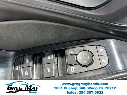 Used 2024 Nissan Rogue SV FWD image 23