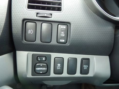 Used 2010 Toyota Tacoma 4x4 Double Cab image 27