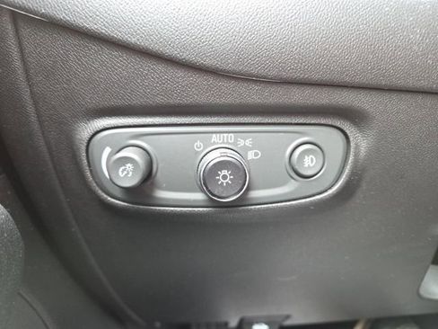 Used 2020 Chevrolet Equinox LT w/ Driver Convenience Package image 58