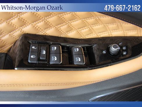 Used 2022 Jeep Grand Cherokee L Summit w/ MOPAR Finishing Package AWD/4WD image 40