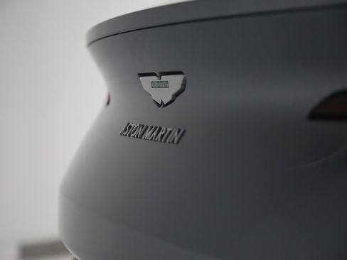 Used 2019 Aston Martin DB11 Volante image 36