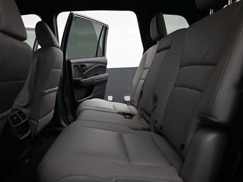 Used 2022 Honda Passport EX-L image 16