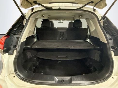 Used 2017 Nissan Rogue S image 24