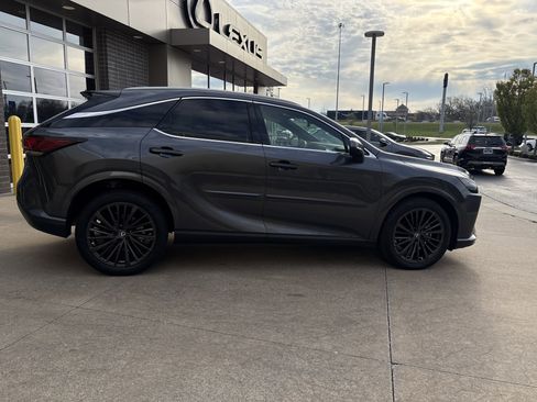 Used 2024 Lexus RX 350 Premium w/ Accessory Package (Z1) image 11