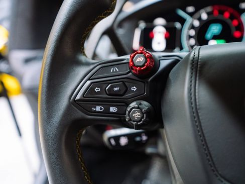 Used 2024 Lamborghini Revuelto AWD/4WD image 39