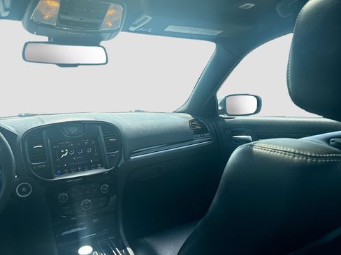 Used 2023 Chrysler 300 S w/ Comfort Group RWD image 25