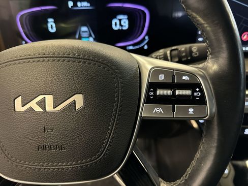 Used 2023 Kia Telluride EX X-Line image 13