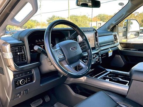 Used 2024 Ford F250 Lariat w/ Chrome Package image 14